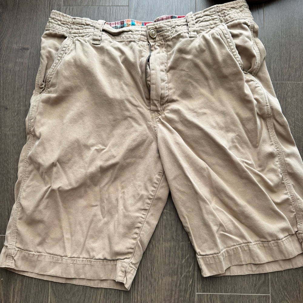 Lucky Brand Men's Khaki Flat Front Shorts